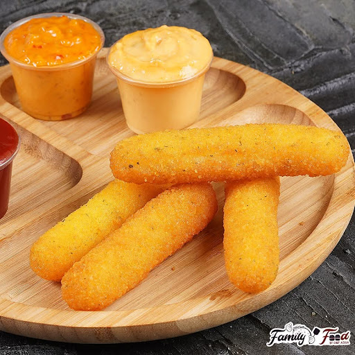 Photo 4 - Family food carling