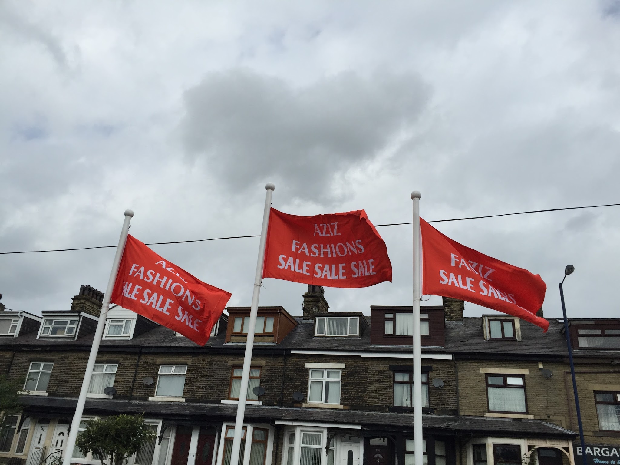 Aziz Fashions - Bridal Fashion - photo 1