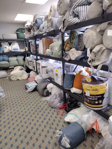 Oliver’s Liquidation Discount Store - Thumbnail