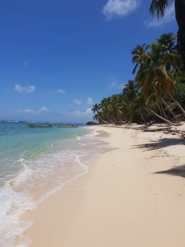 Playa Frontón