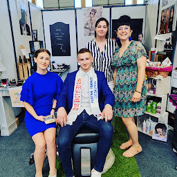 Photo n°10 de Ambiance & Style à Renazé (Salon de coiffure)