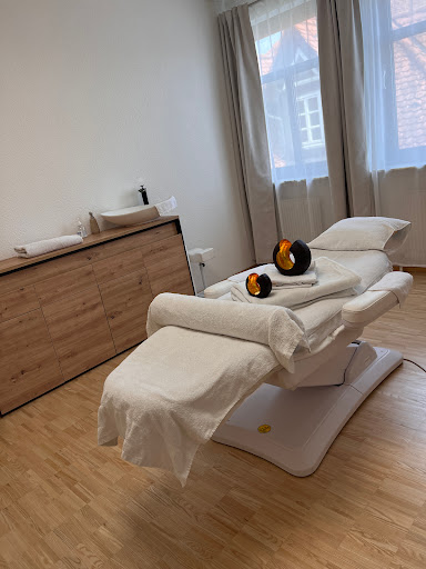 DK Wellness & Beauty - Thumbnail