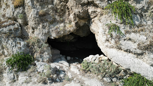 Grotta di entella