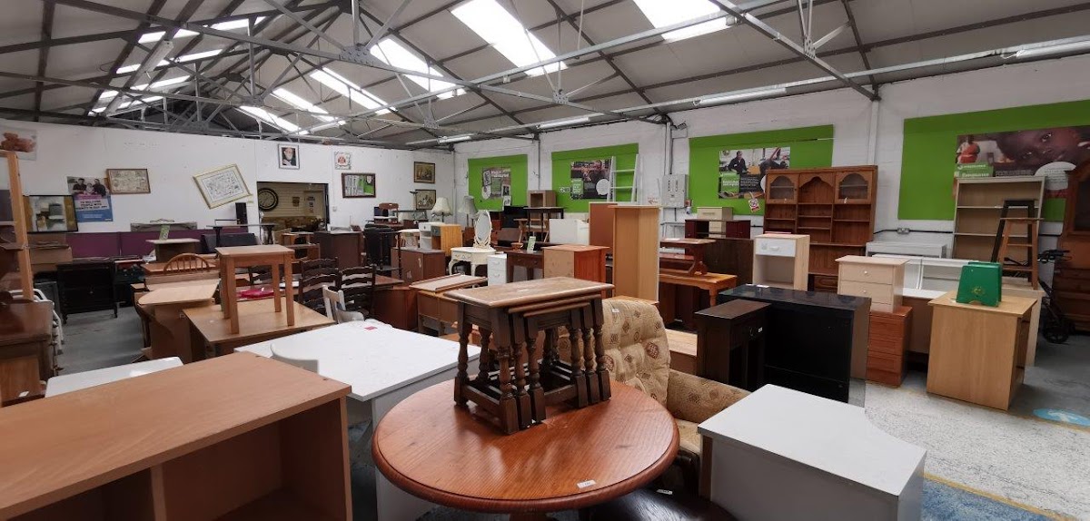 Emmaus Shop - Red Lane