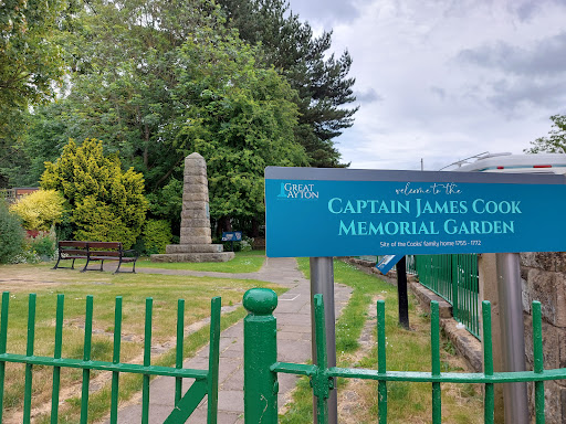 James Cook - Visual