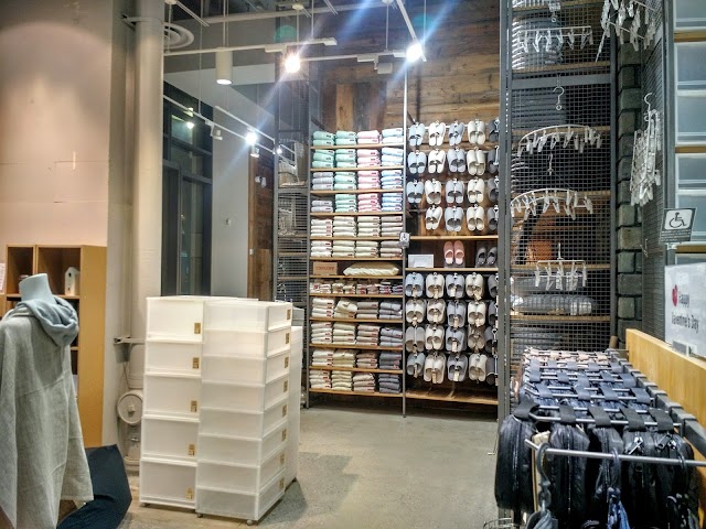 MUJI
