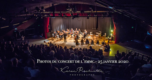 Music School De Marcy / Charbonnières