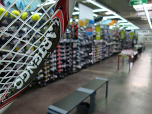 Photo n°18 de Decathlon Bordeaux Lac à Bordeaux (Magasin de vélos d'occasion)