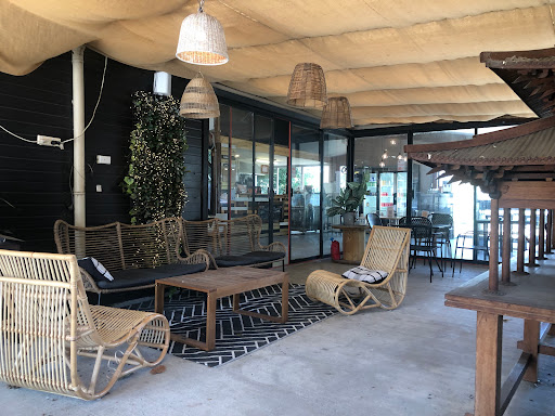 Burns Rd Cafe Gallery - Australia