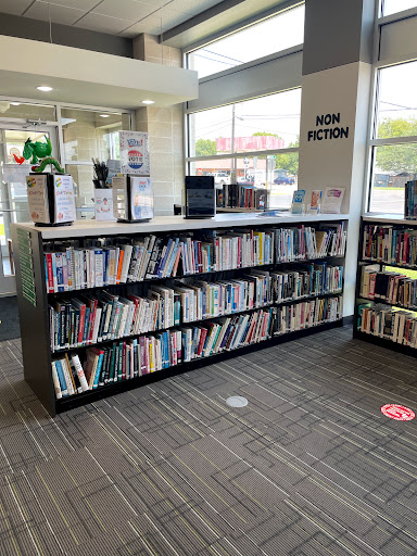 Lois Nelson Public Library