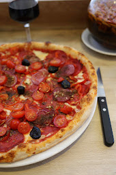 Photo n°11 de L'Atelier De La Pizza à Rochefort (Pizzas à emporter)