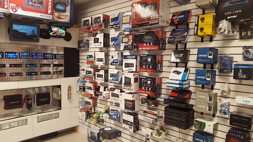CAR AUDIO ELECTRONICS - Visual