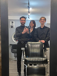 Photo n°6 de S Coiffure à Noisy-le-Roi (Salon de coiffure)