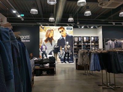 Photos of bugatti Outlet Ochtrup