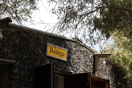 Bodegas Ferrera - Bodega y Tienda