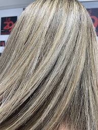 Photo n°12 de Le 29 Bourgtheroulde à Grand Bourgtheroulde (Salon de coiffure)