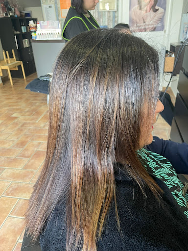 Luxury parrucchiera follonica Di Michela Lombardi - Thumbnail