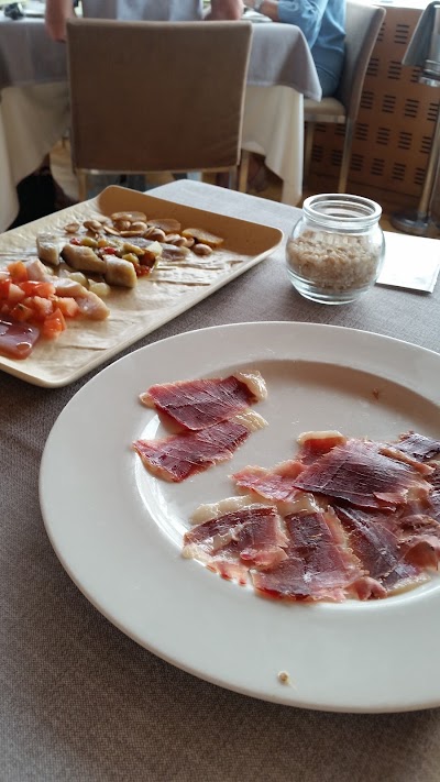 Photos of D&aacute;rsena