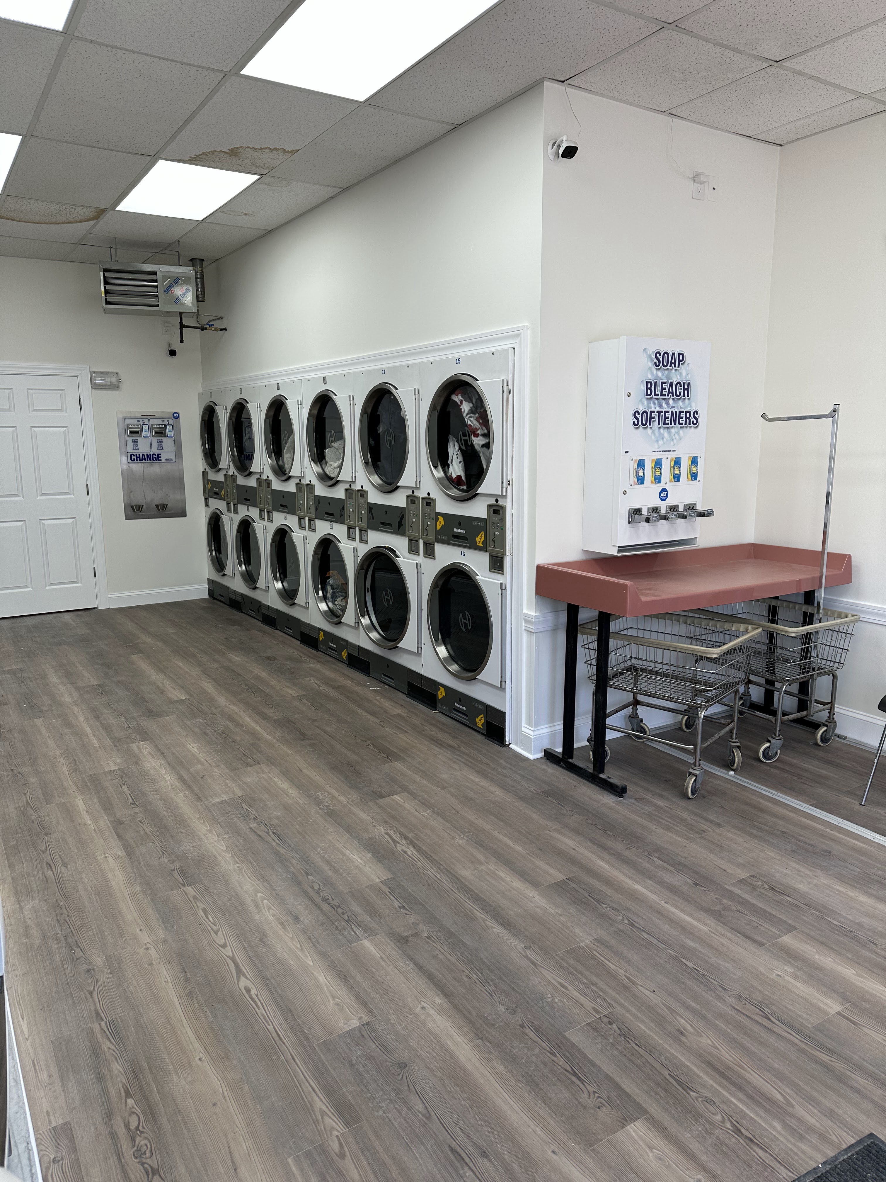 West End Laundry facility with washing machines in Portland