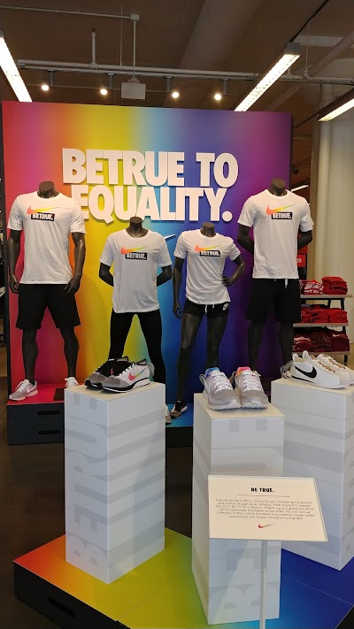 Nike Community Store