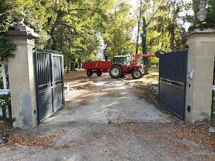 Photo n°7 de SAS P. FORESTIER à Vichy (Service d'élagage)
