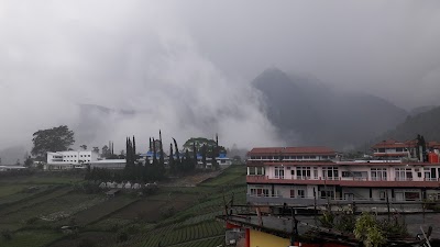Photos of Tugu Telaga Sarangan