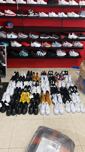 Sneakers romanos - Thumbnail