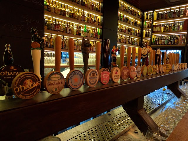 Mel`s craft beers & diner