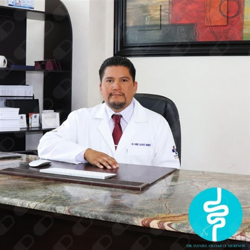 Dr. Daniel Oloarte Merinos, Cirujano general - Thumbnail