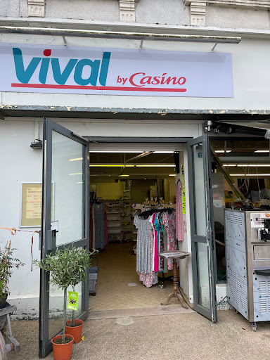 Photo 6 - Carrefour Contact