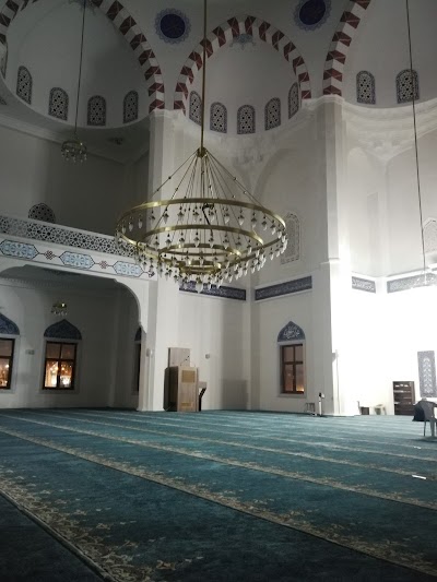 BATIŞEHİR CAMİİ