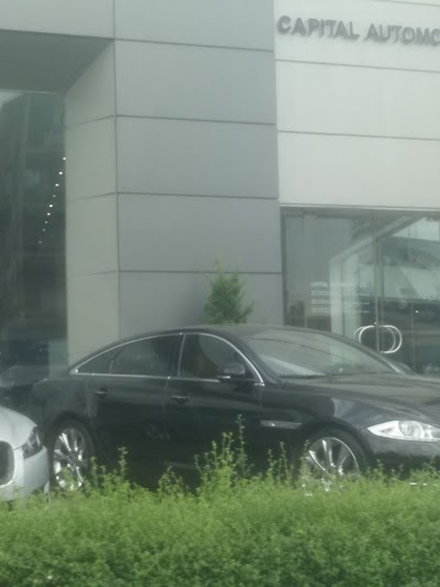 Photos of JAGUAR Car Show Room