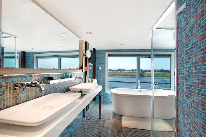 The Oberoi Philae, Luxury Nile Cruiser by null
