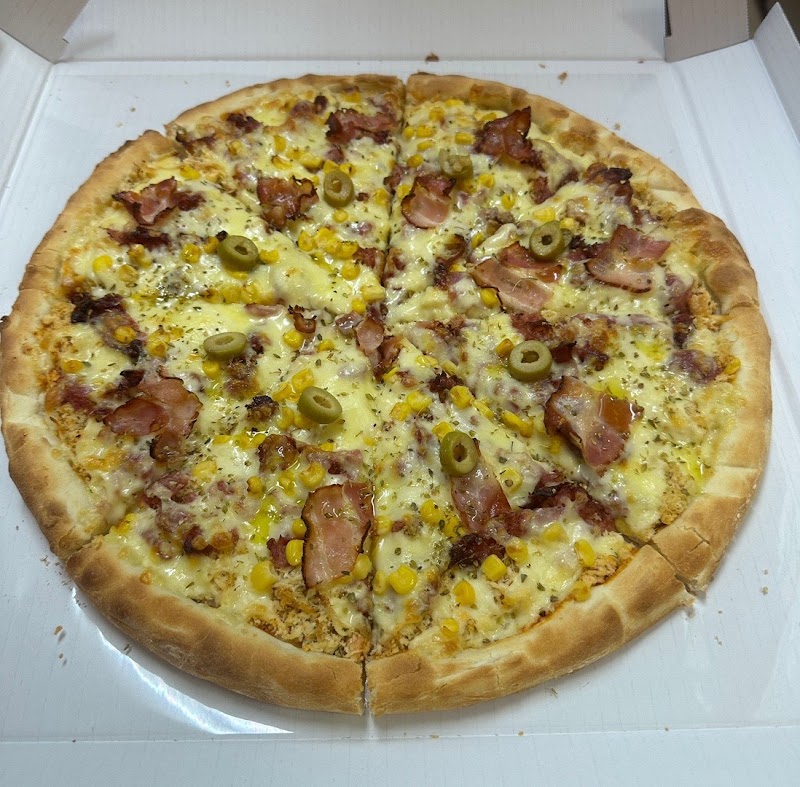 ＰＩＺＺＡ・コミロン（ＣＯＭＩＬＡＯ）