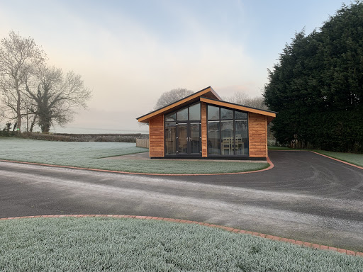 Mayfield Snuggery Lodges