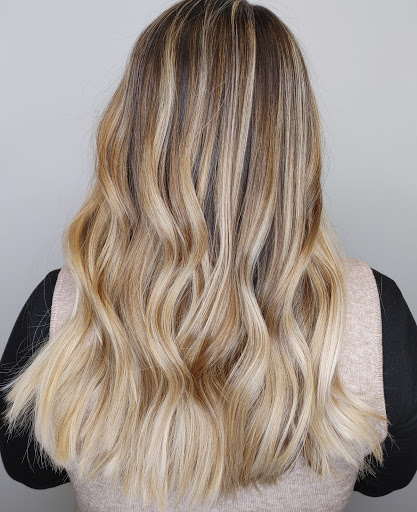 Dye Hard Hair LLC - Thumbnail