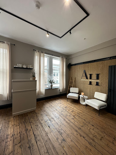 Self Medical Aesthetics ltd