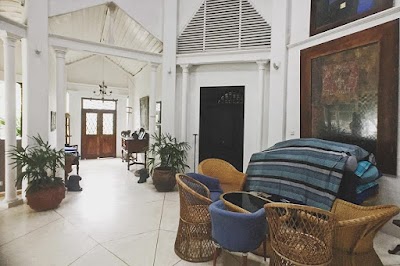 Photos of Taprobane Island