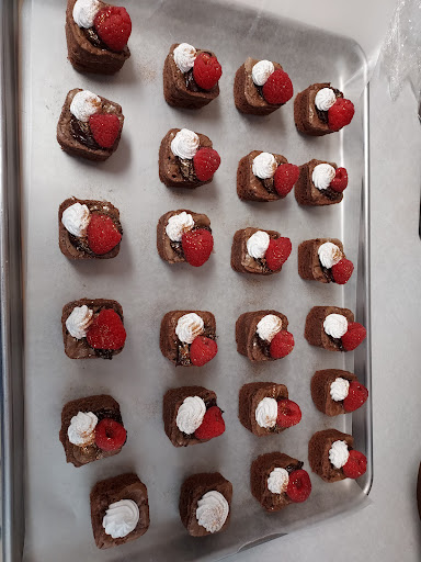 Lisa's Bakery - Visual