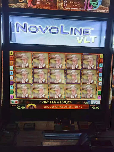 Play And Win - Visual