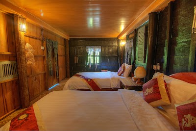 Photos of AHT & Old Khmer House 2