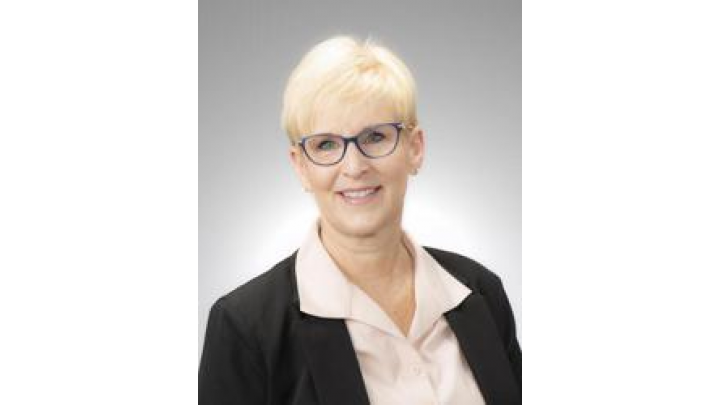 Lisa M Henry Crnp Dnp