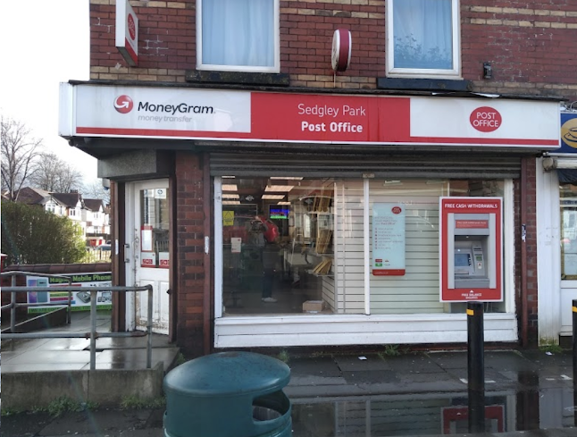 Comments and reviews of Sedgley Park Post Office