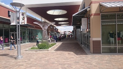 Chesterfield Outlets