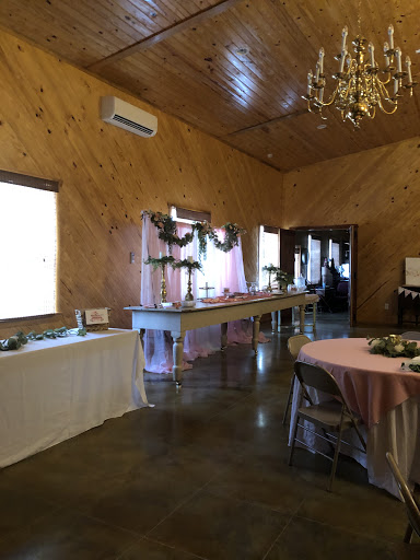 The Barn. Lineville Alabama - Thumbnail
