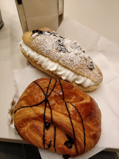 Laboratorio - Pasticceria artigianale " COVIELLO VINCENZO" Gallery - Italy