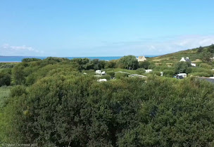 Photo n°13 de Camping de La Mer - Accès plage à Ploéven (Terrain de camping)