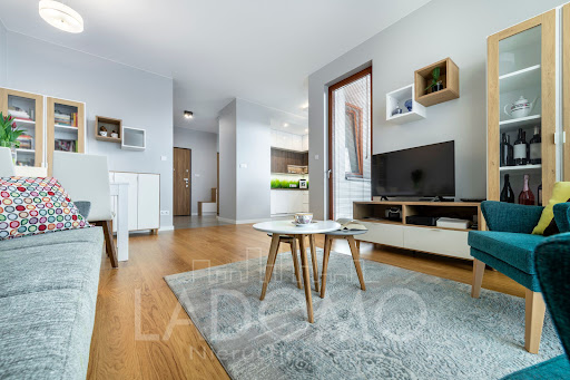 Ladomo Nieruchomości