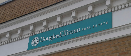 Douglas Elliman Real Estate Office in Sag Harbor, NY - Thumbnail