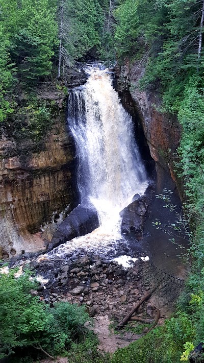 Photos of Munising Visitors Bureau